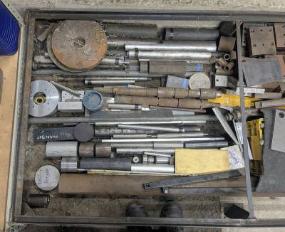 materiallagerunterderdrehelinks.jpg materiallagerunterderdrehelinks.jpg